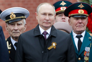 Песков объяснил, кому Путин адресовал слова про "недобитых карателей"