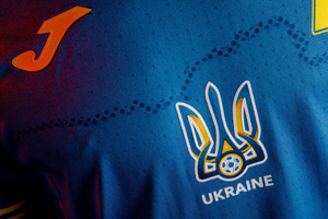 На Украине заявили о "победном компромиссе" с УЕФА по лозунгу "Героям слава" на форме сборной