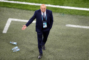 "Это обидно": Черчесов прокомментировал поражение сборной в первом матче на Евро-2020