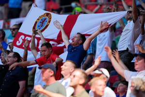 Болельщики освистали сборную Англии, которая встала на колено перед матчем с Хорватией