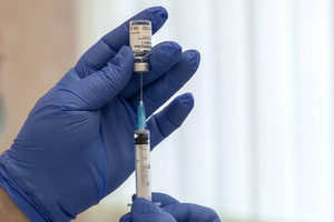 В Роспотребнадзоре исключили возможность заражения коронавирусом из-за вакцины
