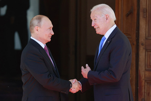 Зарница счастья, но без иллюзий: Как прошла встреча Владимира Путина с Джо Байденом