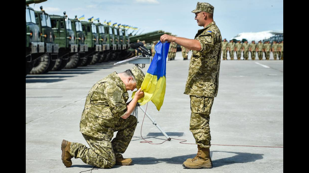 украина на коленях перед сша