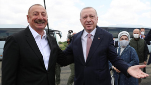 Турция пообещала помочь Азербайджану "отстроить новый Карабах"