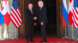 Путин и Байден пожали друг другу руки и отправились на переговоры