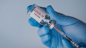 Повторная прививка: Как бесплатно сделать третий укол от коронавируса
