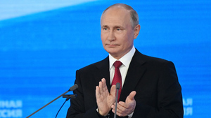 Великолепная пятёрка: Владимир Путин пожелал "Единой России" победы на выборах, но напомнил, что с неё особый спрос