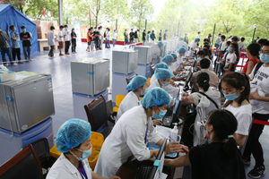 В Китае сделали более миллиарда прививок от коронавируса
