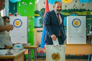 Партия Пашиняна победила на парламентских выборах
