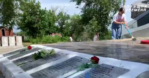 Участники "Большой перемены" почтили память погибших героев ВОВ
