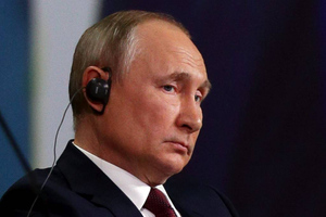 "Без лишних посредников": Песков рассказал об особенностях прямой линии с Путиным в этом году