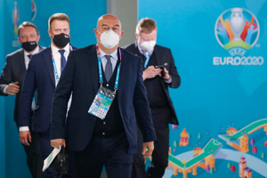 "Профессионально выполняли работу": Черчесов заявил, что ему не стыдно за выступление сборной России на Евро-2020
