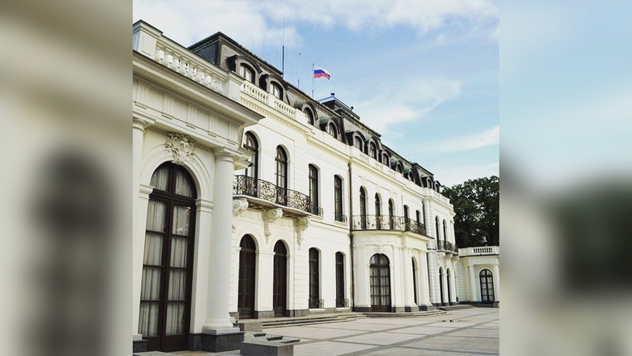 Посольство России в Праге. Фото © Instagram / embruscz