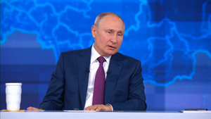 "Никому не помешает": Путин рекомендовал главам регионов проводить прямые линии с жителями