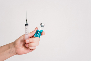 В России зарегистрировали вакцину от ковида для подростков "Спутник М"