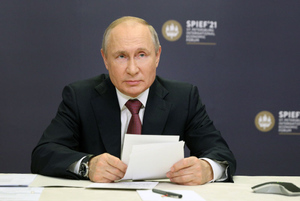 Путин предложил на год продлить программу льготной ипотеки, но поднять ставку