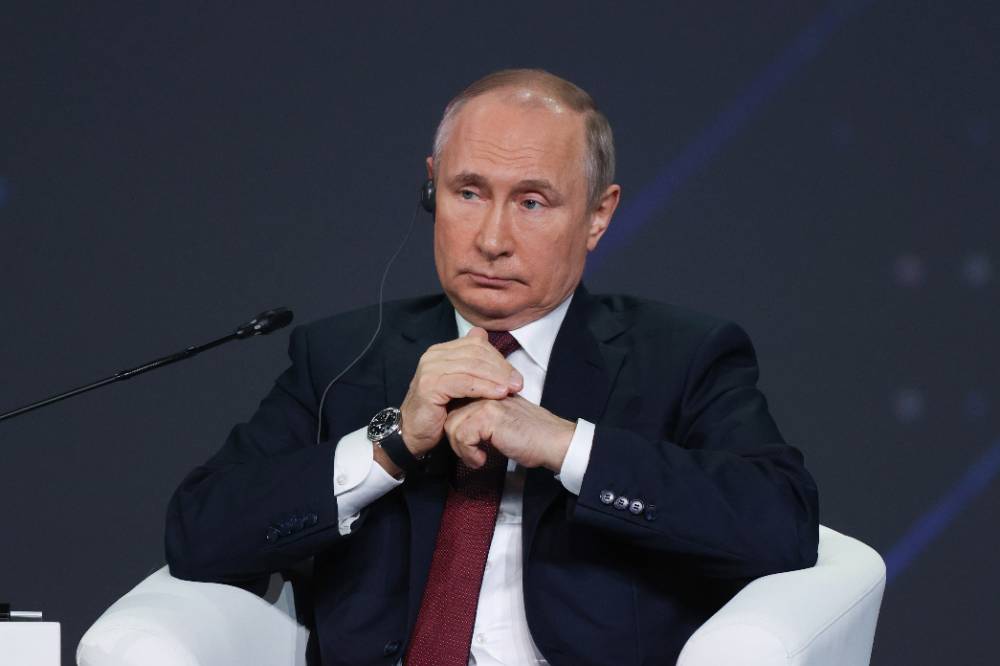 Путин: Власти России выделили на борьбу с пандемией 4,5% ВВП