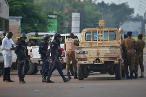 Подожгли дома и рынок: Почти 140 человек погибли при атаке боевиков на деревню в Буркина-Фасо