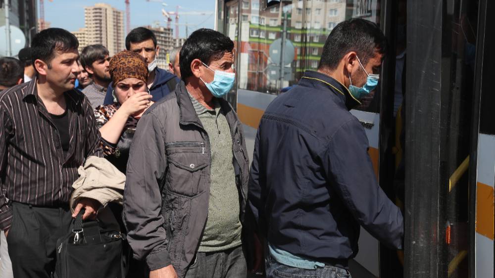 В России обсуждают вопрос вакцинации трудовых мигрантов от коронавируса