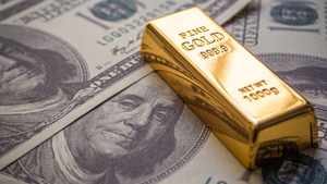 Прощание с долларом: сколько у России золота в запасах и сможет ли страна отказаться от американской валюты
