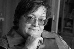 На 70-м году жизни скончалась писательница Елена Стефанович