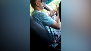 "Не по кайфу такой заказ": В Колпино таксист высадил пассажирку на полпути из-за низкой стоимости поездки