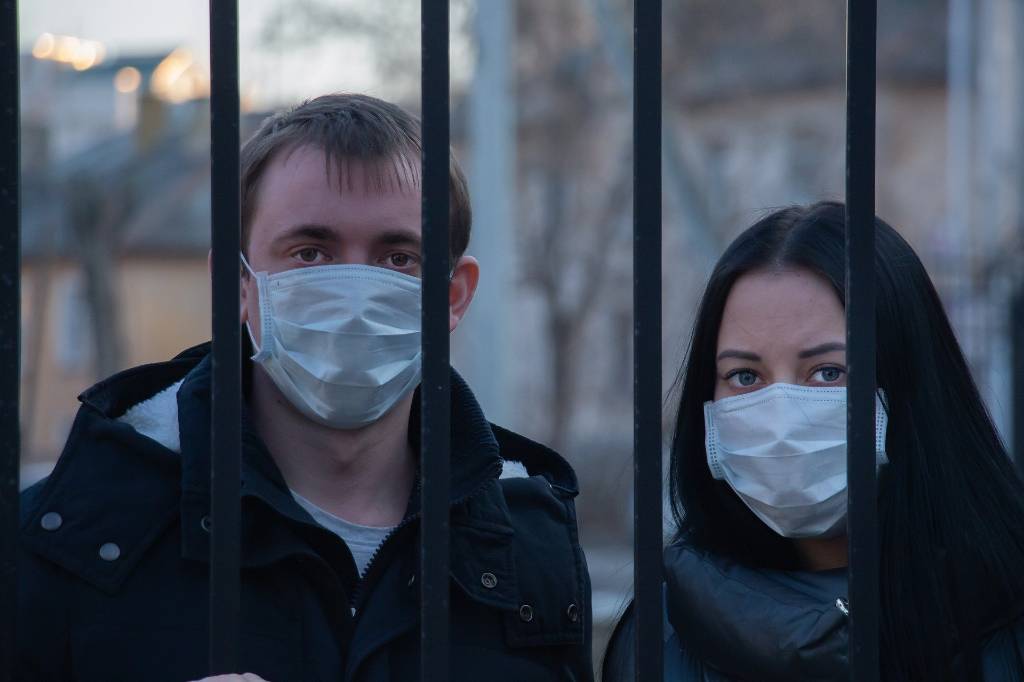 В Крыму допустили возможность ослабления антиковидных ограничений