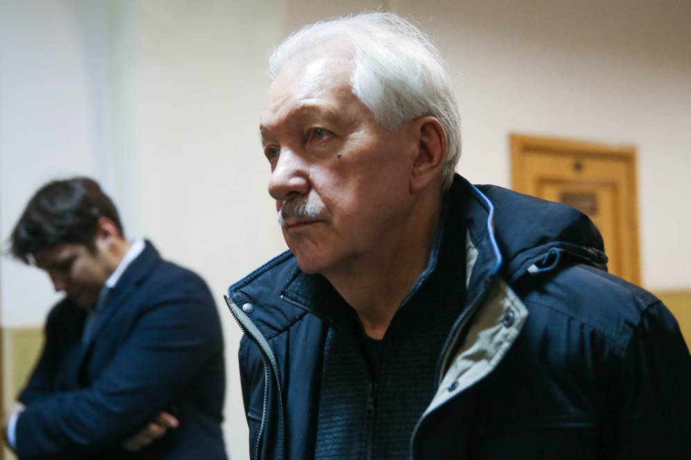 Осуждённого за мошенничество экс-главу Коми Торлопова освободили по УДО