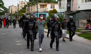СМИ сообщили о первой жертве беспорядков на Кубе