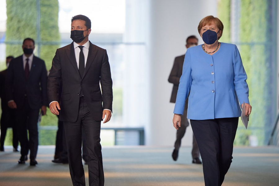 Владимир Зеленский и Ангела Меркель. Фото © Сайт президента Украины