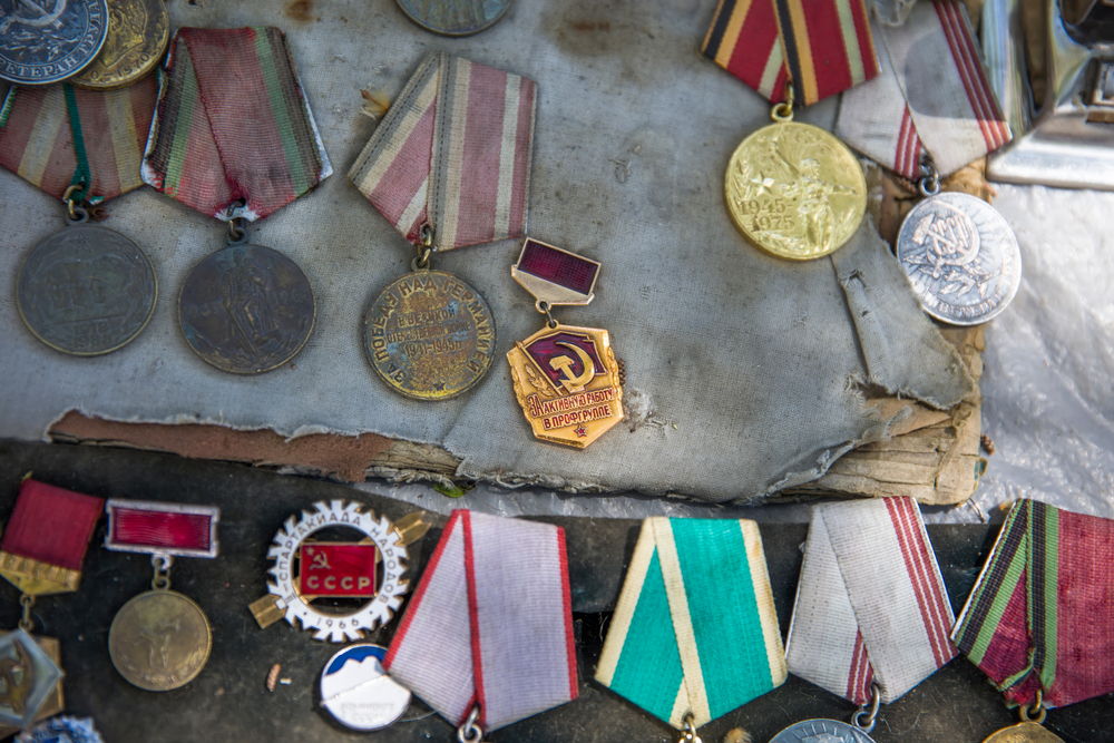 Награды периода СССР — одни из самых дорогих находок. Фото © Shutterstock