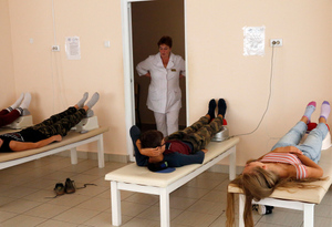 "Единая Россия" предложила отправить в оздоровительные лагеря детей медиков из красных зон