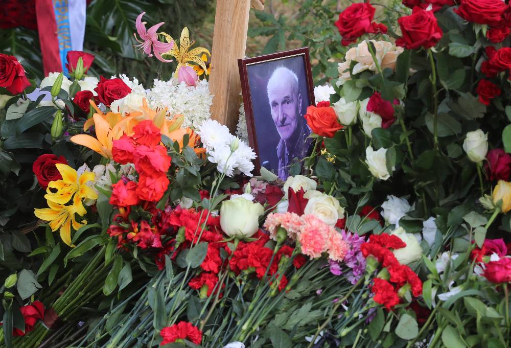 Петра Мамонова похоронили в подмосковной Верее