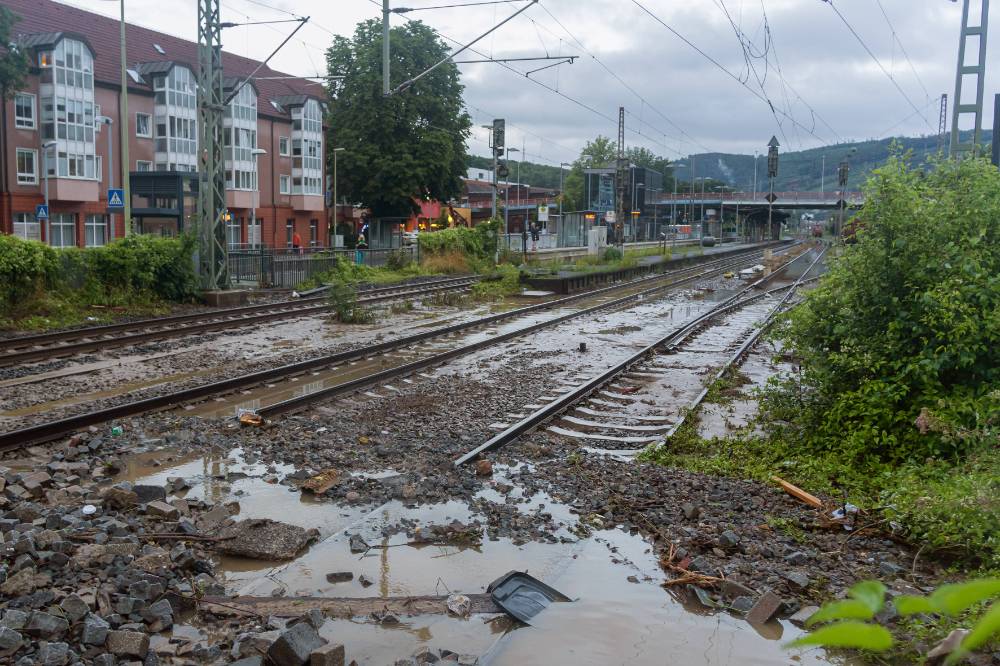 Железнодорожное сообщение между Германией и Чехией прервали из-за мощного потопа