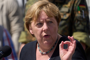Меркель призвала к более решительной борьбе с изменением климата после сильнейших наводнений