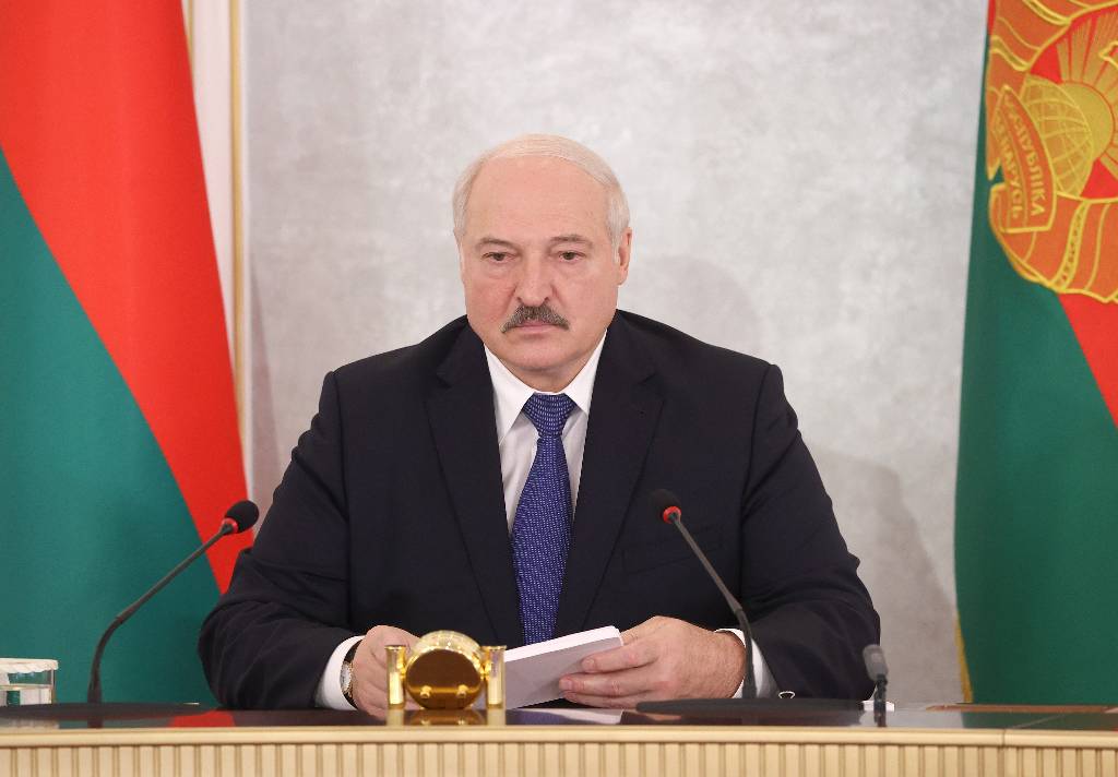Лукашенко заявил о попытке террористов подорвать узел связи ВМФ России в Вилейке