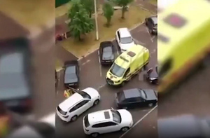В Татарстане водитель BMW перекрыл дорогу скорой и устроил скандал