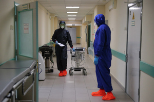За сутки в России вновь выявили менее 24 тысяч новых случаев коронавируса