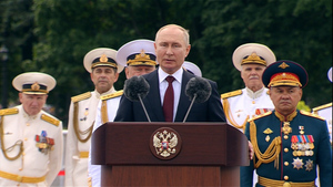 Путин отметил роль военных моряков в укреплении Отечества