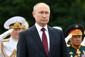 Вся мощь флота: На параде ВМФ Владимир Путин пообещал неотвратимый удар противнику
