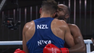 Боксёр попытался повторить "трюк" Тайсона и откусить ухо сопернику на Олимпиаде в Токио
