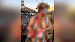 Петербурженка самокатом пробила голову прохожей, в которую врезался её сын