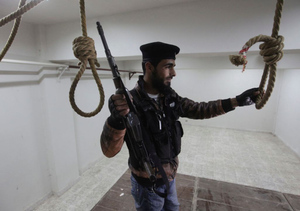 США ввели санкции против нескольких сотрудников разведслужб и учреждений тюремной системы Сирии