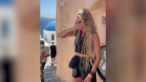 Пьяная от счастья: Бузова расплакалась при виде крыш в Греции, но ещё больше вопросов вызвала её неразборчивая речь
