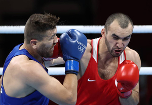 Ещё один российский боксёр вышел в полуфинал Олимпиады в Токио и обеспечил минимум бронзу