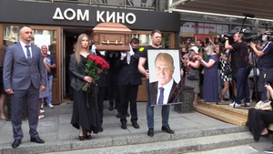 Прощание с легендой: Владимира Меньшова под овации проводили в последний путь