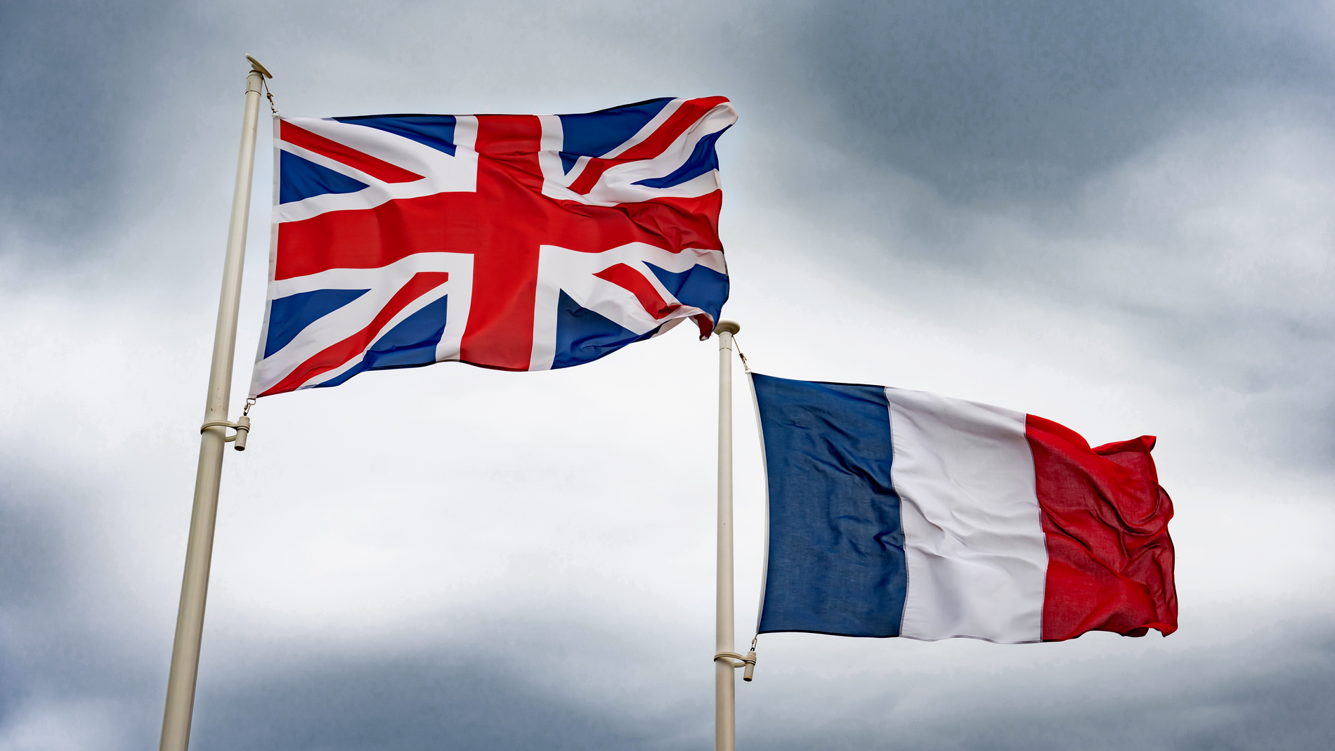 Государственные языки английский и французский. Франция и Великобритания. Британия и Франция. Флаг Англии и Франции. Флаг Франции и Великобритании.