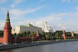 В Кремле исключили перебои в поставках антиковидных вакцин в российские регионы