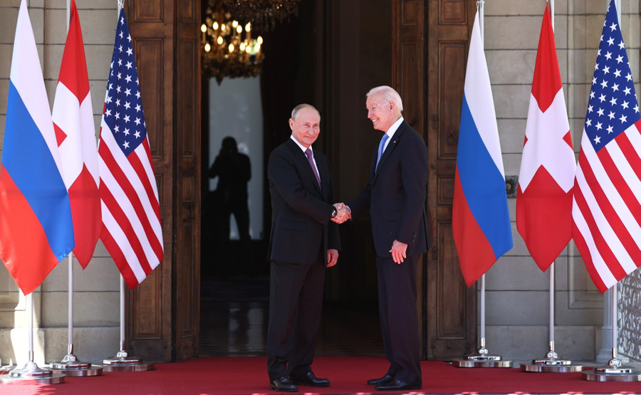 <p>Президент США Джо Байден и президент России Владимир Путин. Фото © Getty Images / Kremlin Press Office / Anadolu Agency </p>