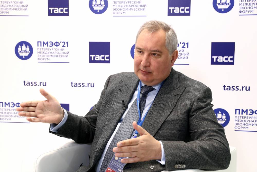 Рогозин в прямом радиоэфире пригласил Маска в Россию